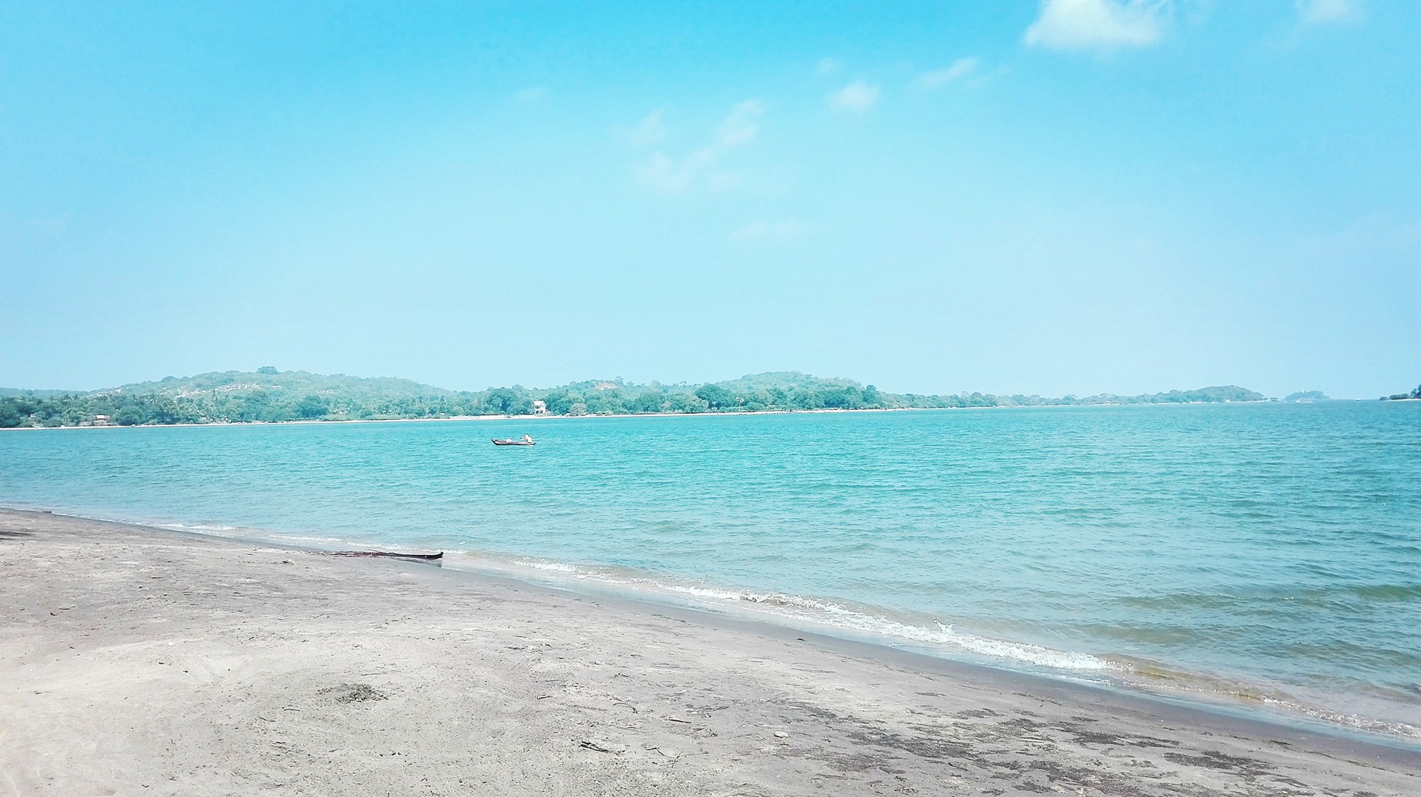 Kinniya Beach: A Hidden Gem of the Eastern Coast