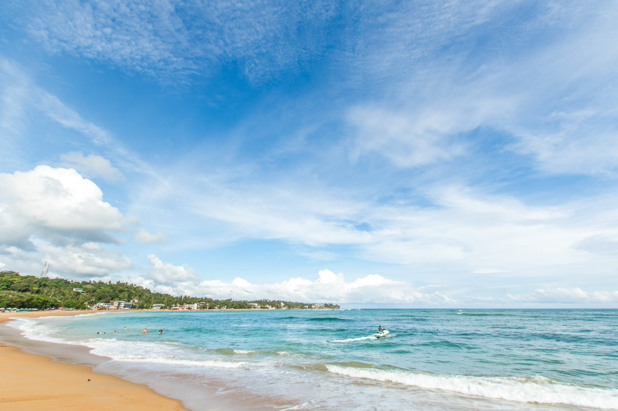 Unawatuna Beach: A Tropical Haven on Sri Lanka’s Southern Coast