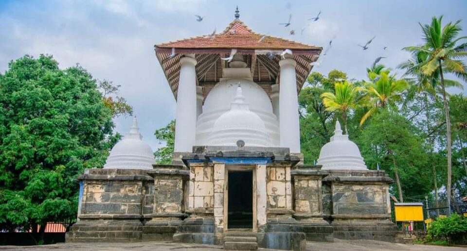 Gadaladeniya Temple: A Fusion of Cultures and Timeless Craftsmanship