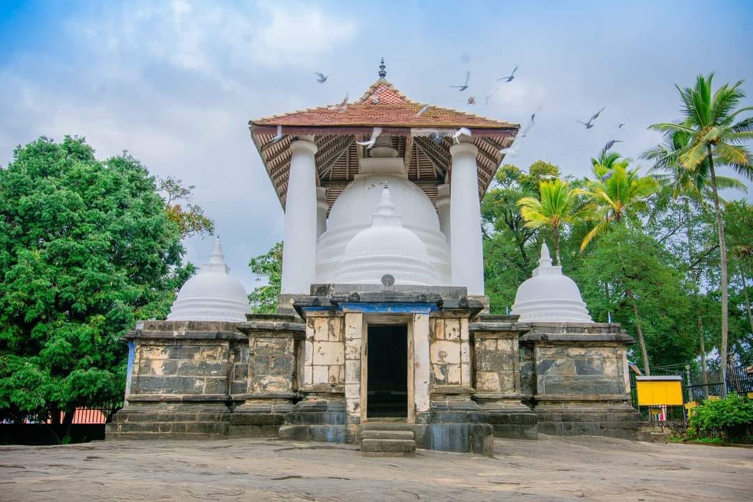 Gadaladeniya Temple: A Fusion of Cultures and Timeless Craftsmanship