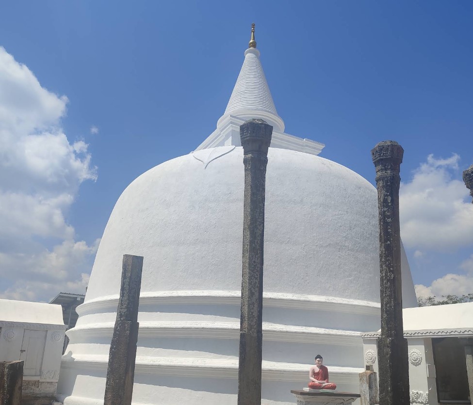Lankaramaya: A Testament to Sri Lanka’s Ancient Buddhist Heritage