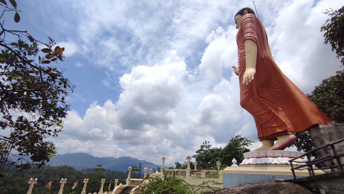 Ranawana Purana Rajamaha Viharaya: A Historical and Spiritual Treasure of Sri Lanka