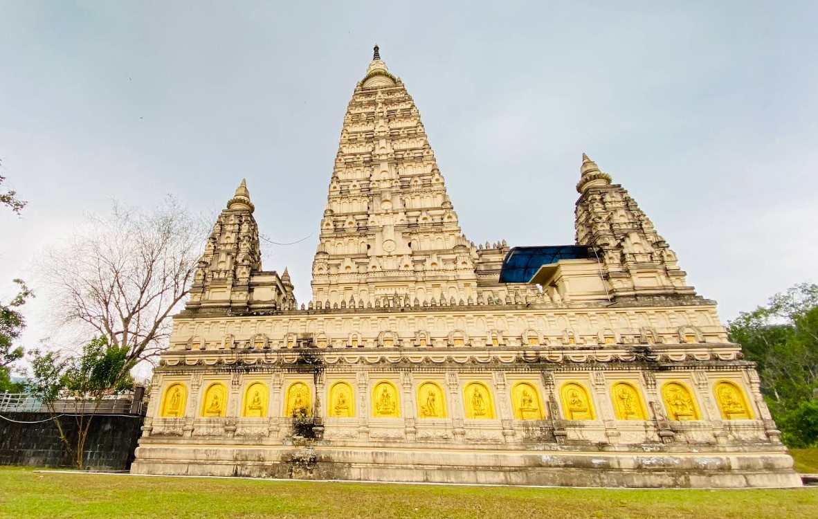 Rathganga Vihara: The Sacred Punchi Dambadiva of Sri Lanka