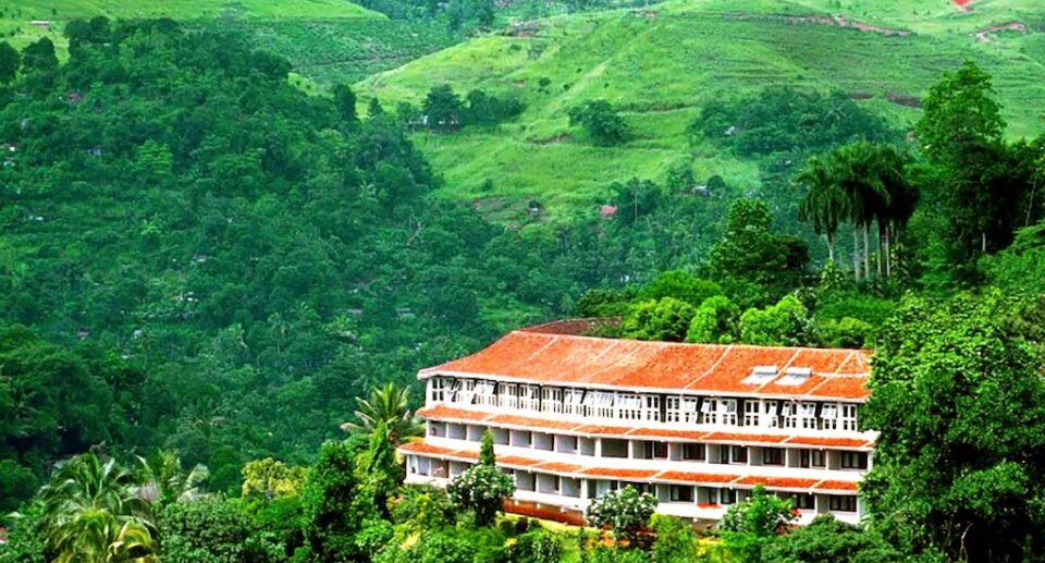 Kandy Green Hilltop Hotel: A Tranquil Retreat Amid Sri Lanka’s Cultural Capital