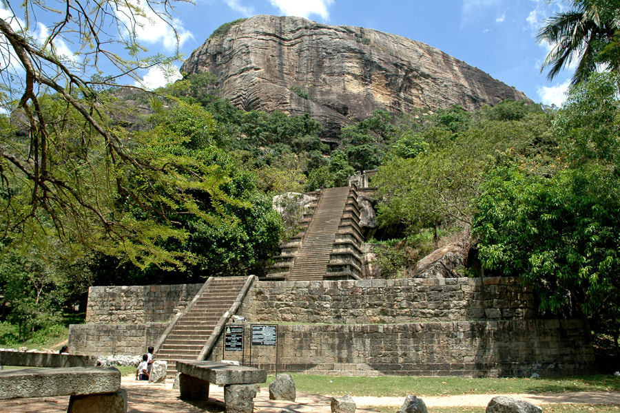 Yapahuwa Rock Fortress: A Forgotten Citadel of Sri Lanka